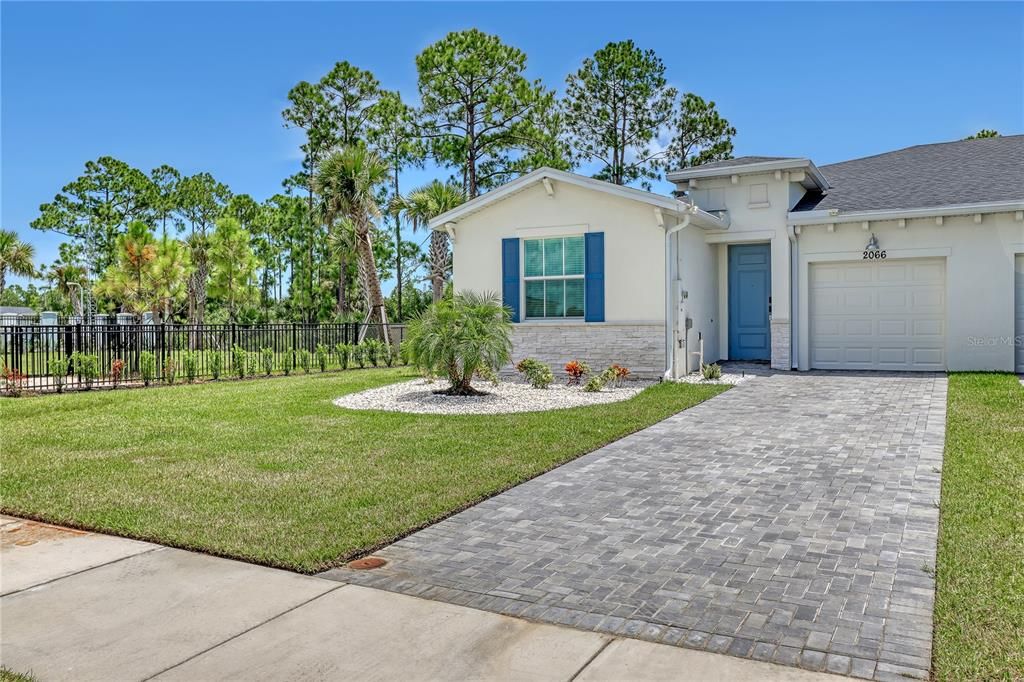 For Sale: $275,000 (3 beds, 2 baths, 1411 Square Feet)