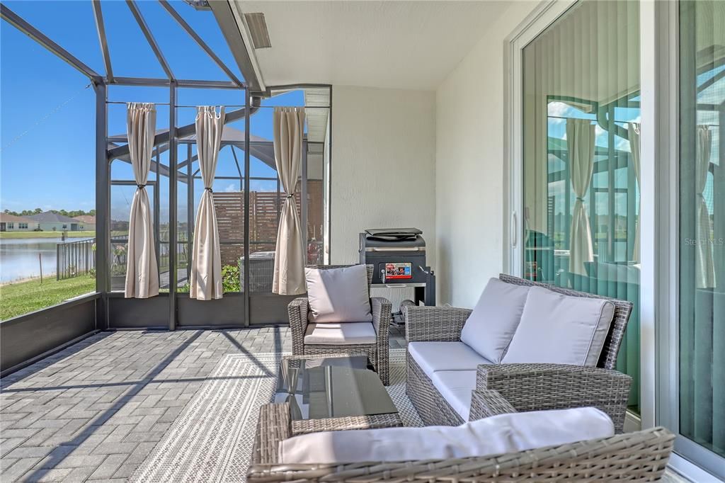 For Sale: $275,000 (3 beds, 2 baths, 1411 Square Feet)
