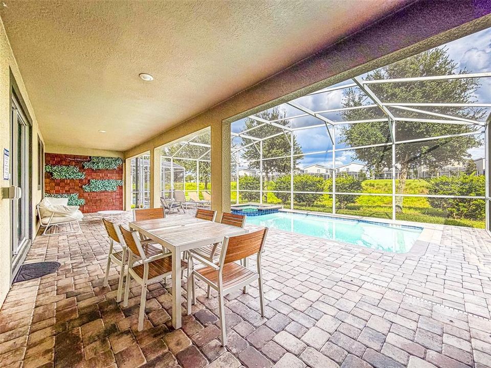 For Sale: $749,900 (8 beds, 5 baths, 3909 Square Feet)