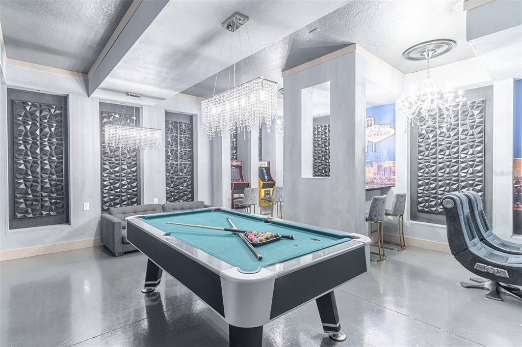 For Sale: $749,900 (8 beds, 5 baths, 3909 Square Feet)