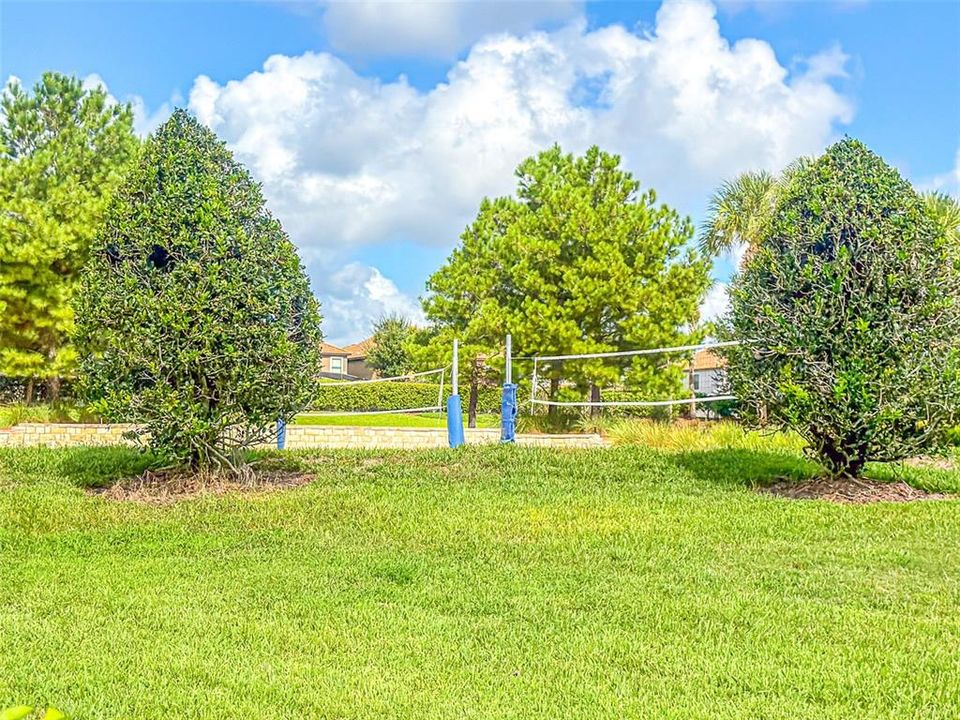 For Sale: $749,900 (8 beds, 5 baths, 3909 Square Feet)