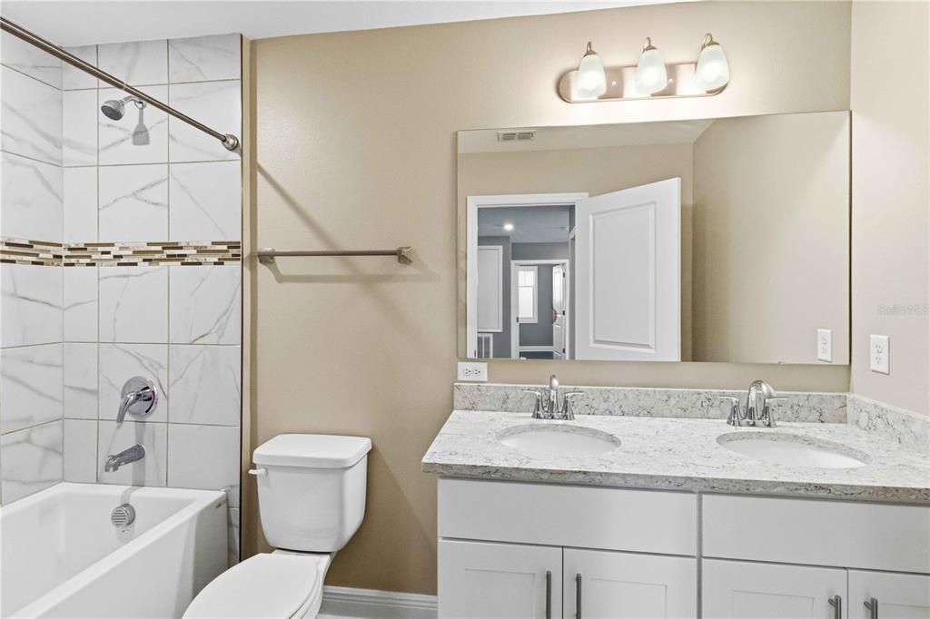 For Sale: $785,000 (5 beds, 4 baths, 3084 Square Feet)