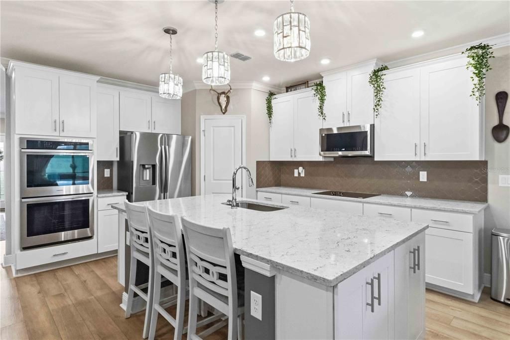 For Sale: $785,000 (5 beds, 4 baths, 3084 Square Feet)