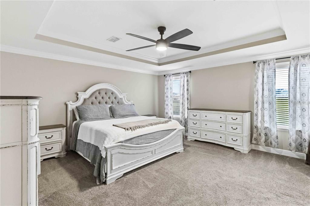For Sale: $785,000 (5 beds, 4 baths, 3084 Square Feet)