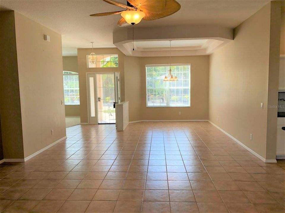 For Rent: $2,699 (2 beds, 2 baths, 1928 Square Feet)