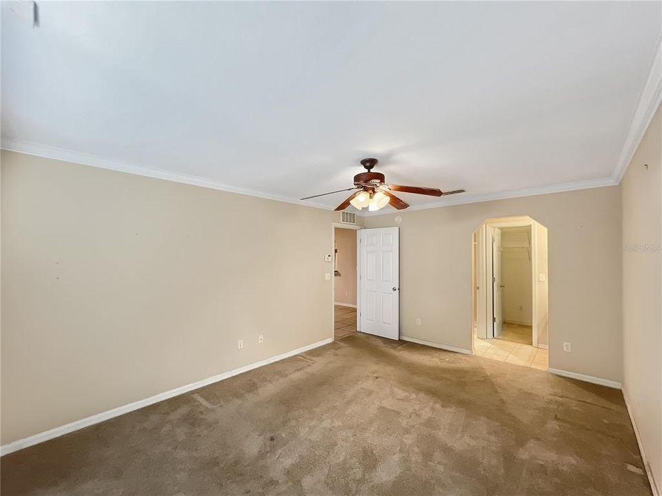 For Sale: $199,900 (2 beds, 2 baths, 1208 Square Feet)