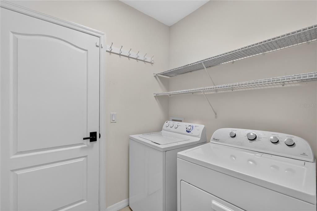 For Rent: $2,300 (3 beds, 2 baths, 1758 Square Feet)