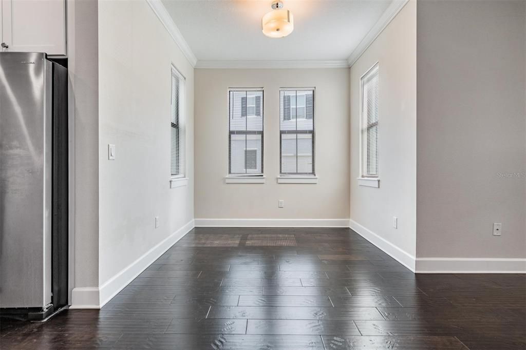 For Rent: $2,850 (3 beds, 2 baths, 1569 Square Feet)