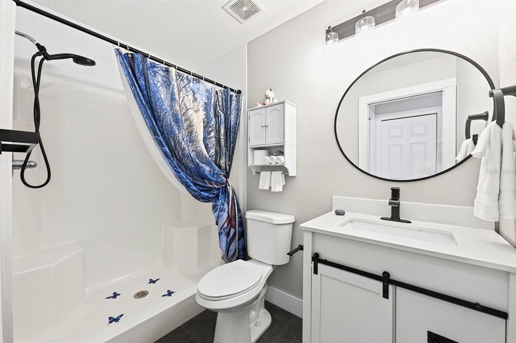 For Sale: $224,900 (2 beds, 2 baths, 1140 Square Feet)