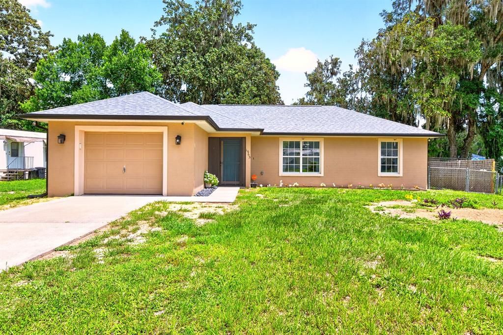 For Sale: $224,900 (2 beds, 2 baths, 1140 Square Feet)