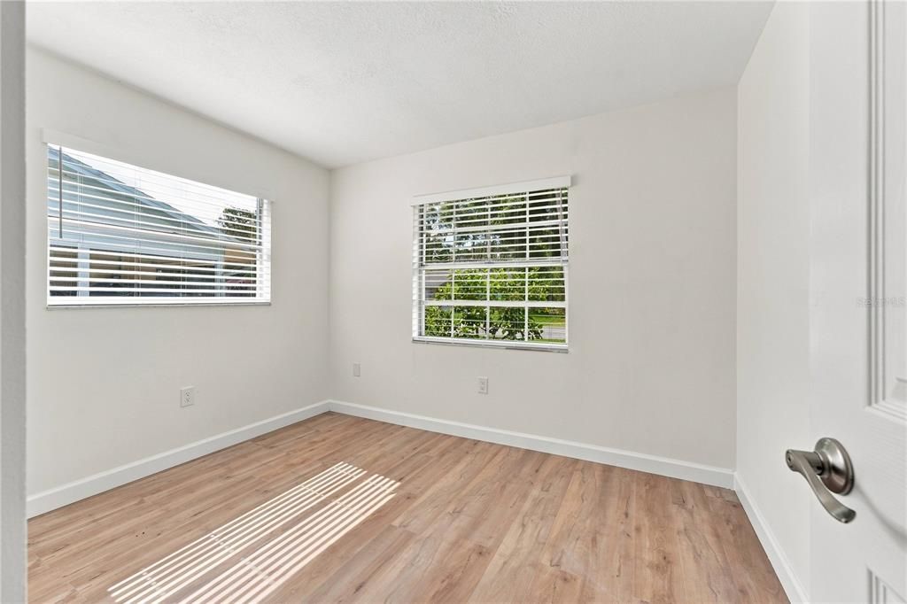 For Rent: $2,250 (2 beds, 2 baths, 1055 Square Feet)