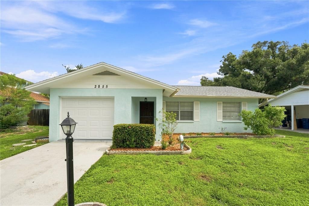 For Rent: $2,250 (2 beds, 2 baths, 1055 Square Feet)