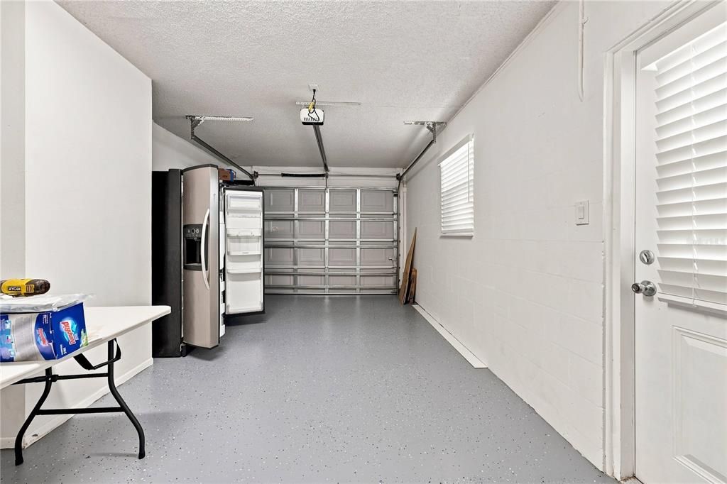 For Rent: $2,250 (2 beds, 2 baths, 1055 Square Feet)
