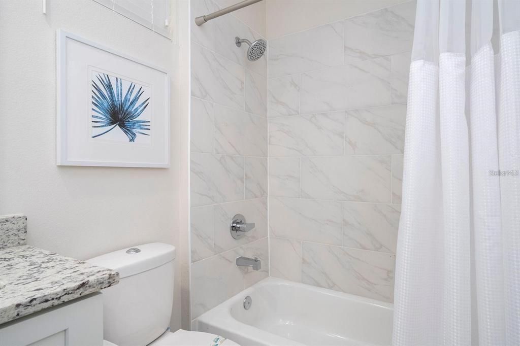 En Venta: $500,000 (5 camas, 5 baños, 2044 Pies cuadrados)