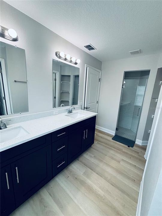 For Rent: $2,300 (3 beds, 2 baths, 1507 Square Feet)