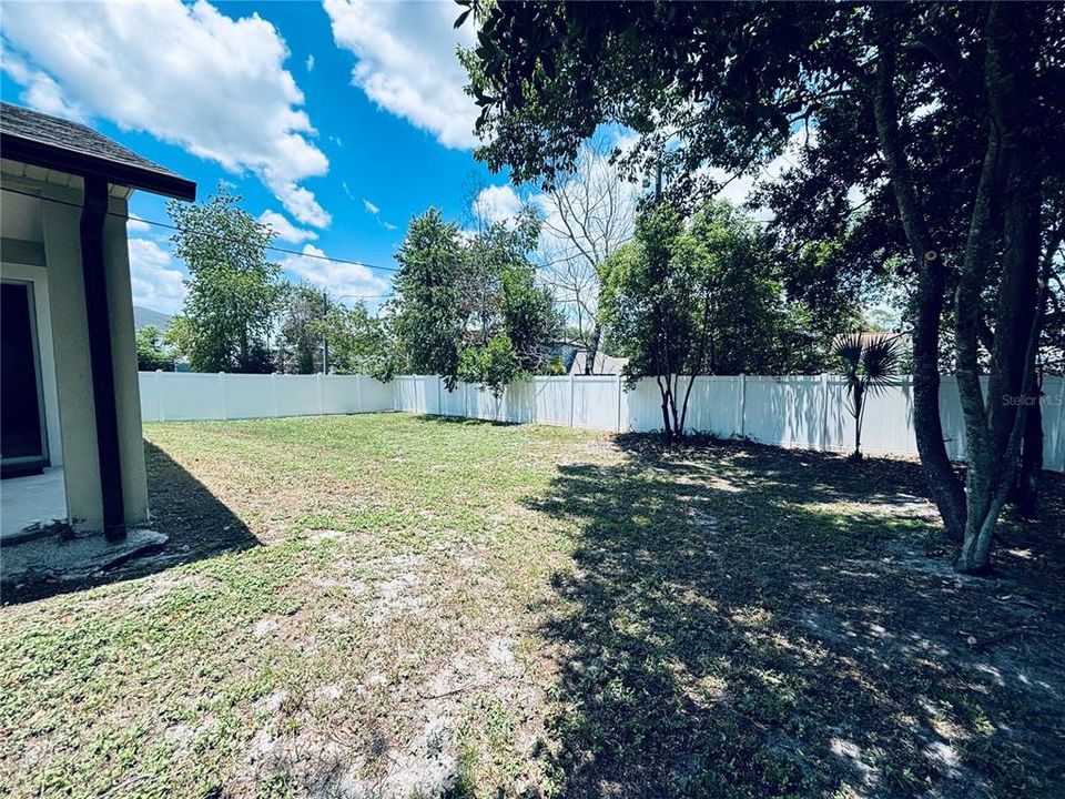 For Rent: $2,300 (3 beds, 2 baths, 1507 Square Feet)