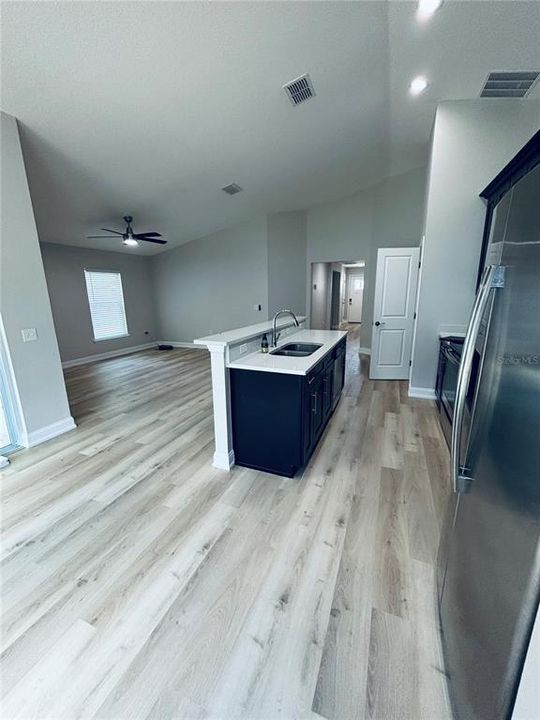 For Rent: $2,300 (3 beds, 2 baths, 1507 Square Feet)