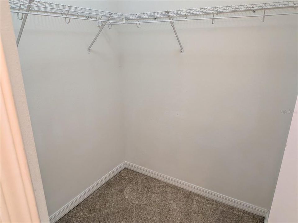 For Rent: $1,950 (4 beds, 2 baths, 1440 Square Feet)