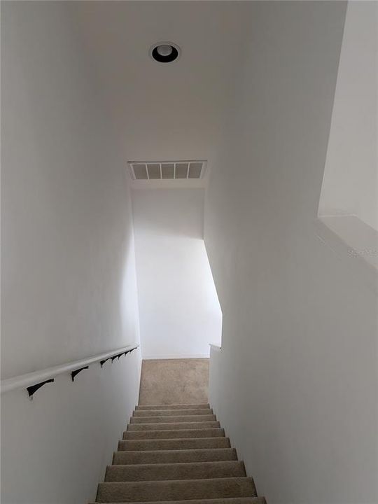 For Rent: $1,950 (4 beds, 2 baths, 1440 Square Feet)