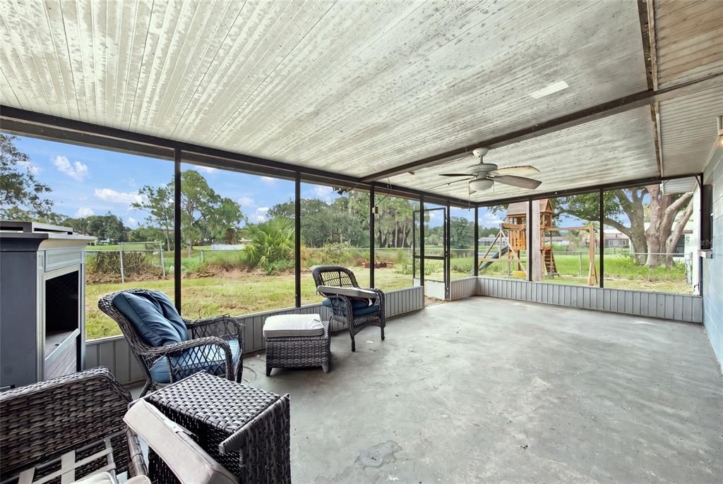 На продажу: $275,000 (3 спален, 2 ванн, 1474 Квадратных фут)