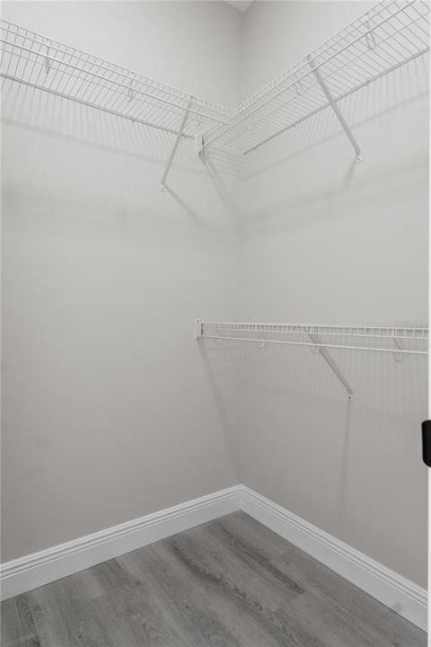 В аренду: $2,200 (4 спален, 2 ванн, 1721 Квадратных фут)