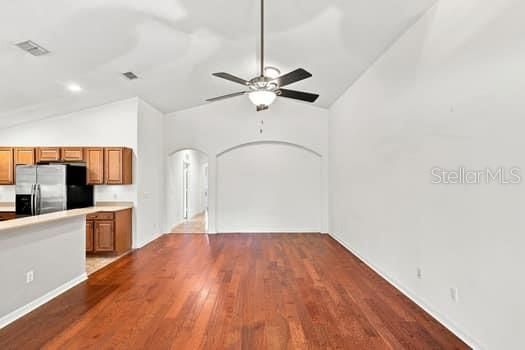 For Sale: $370,000 (4 beds, 3 baths, 1882 Square Feet)