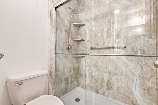 For Sale: $370,000 (4 beds, 3 baths, 1882 Square Feet)