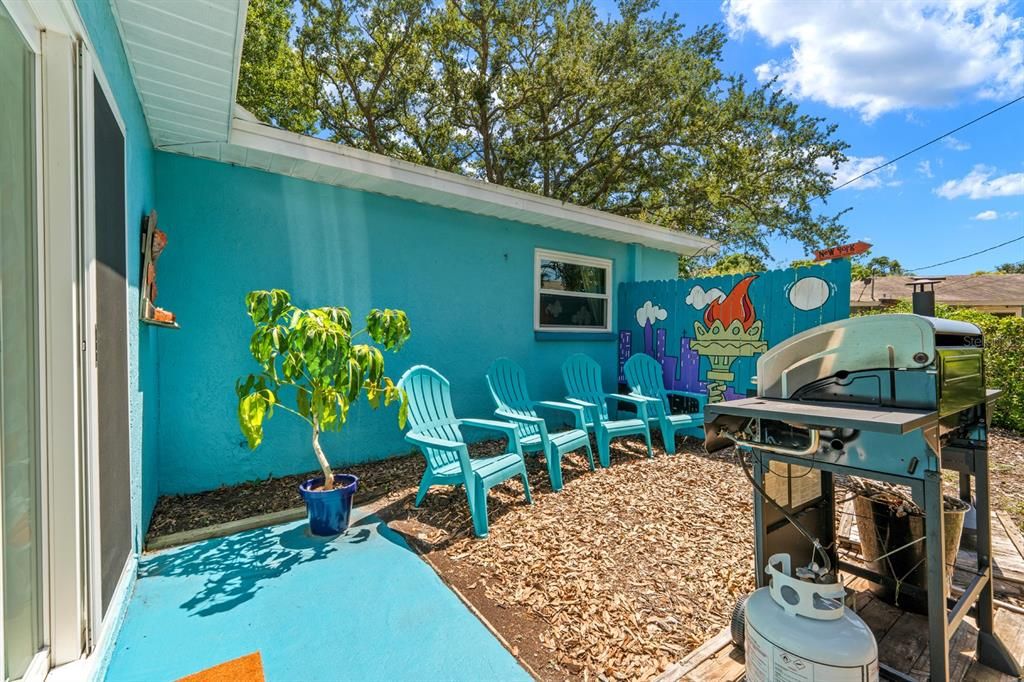 For Sale: $499,000 (3 beds, 2 baths, 1868 Square Feet)