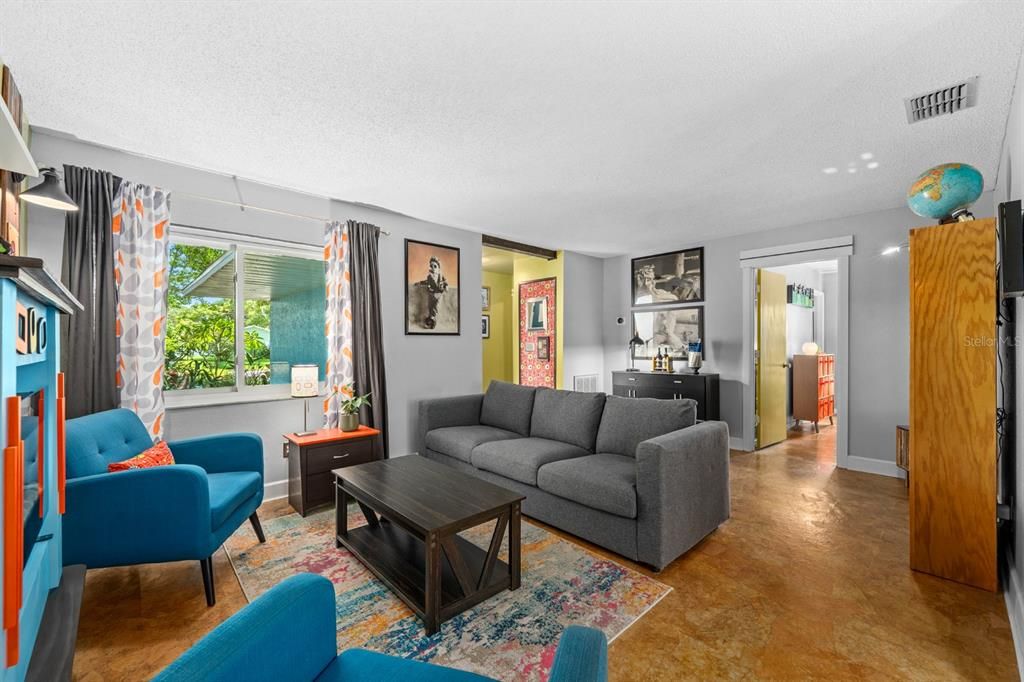For Sale: $499,000 (3 beds, 2 baths, 1868 Square Feet)