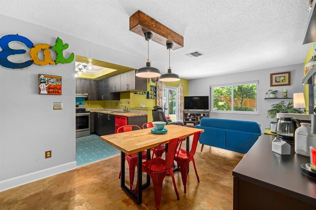For Sale: $499,000 (3 beds, 2 baths, 1868 Square Feet)