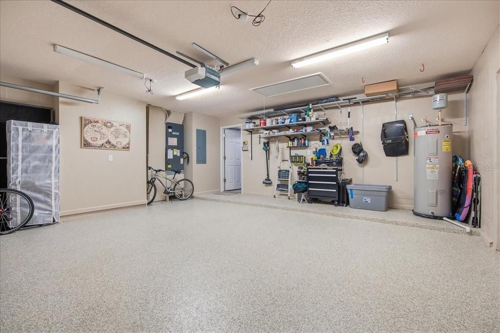 For Sale: $465,900 (3 beds, 2 baths, 2043 Square Feet)