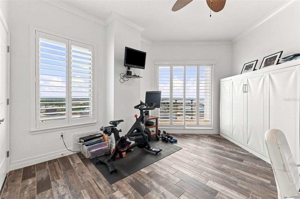 For Rent: $6,500 (3 beds, 3 baths, 1733 Square Feet)