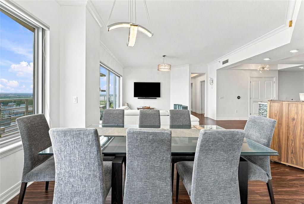 For Rent: $6,500 (3 beds, 3 baths, 1733 Square Feet)
