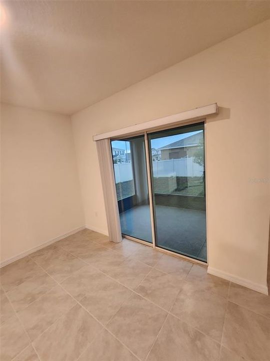 For Rent: $2,300 (4 beds, 2 baths, 1830 Square Feet)