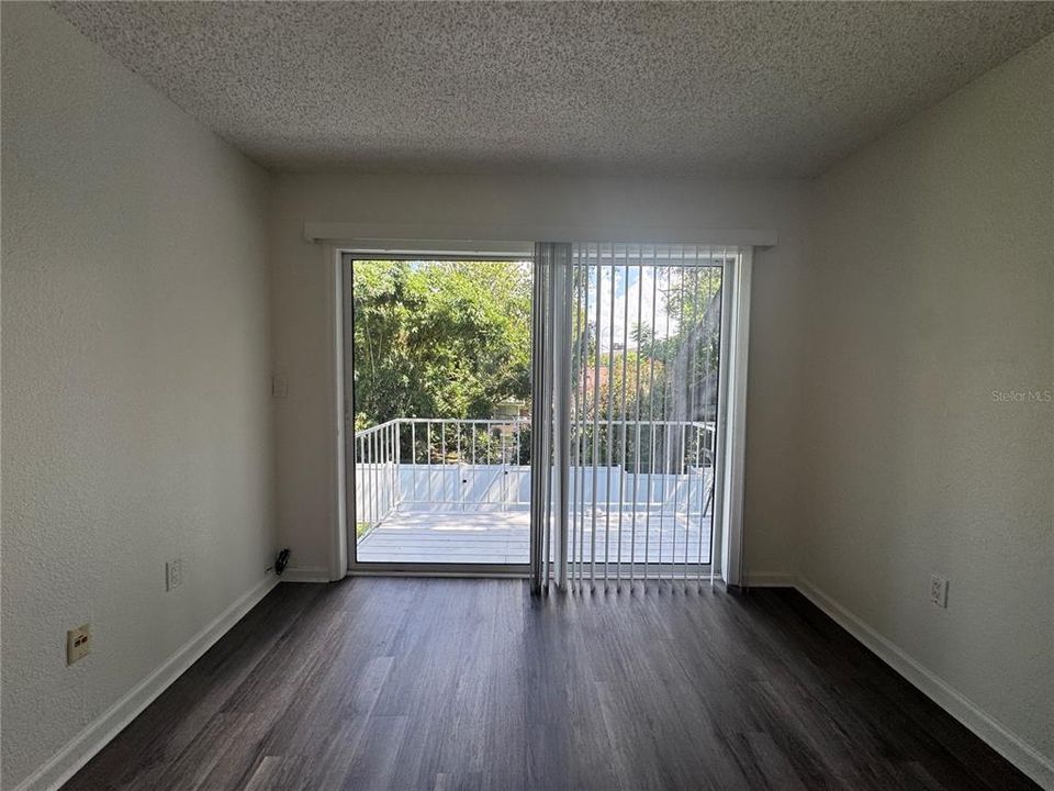 В аренду: $1,395 (2 спален, 1 ванн, 930 Квадратных фут)