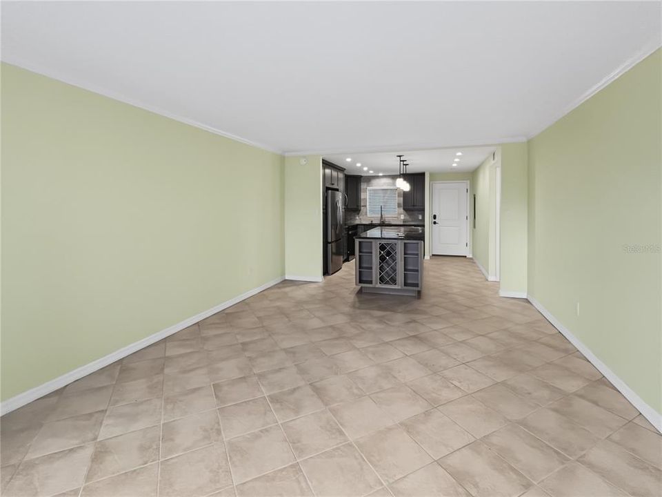В аренду: $2,195 (2 спален, 2 ванн, 910 Квадратных фут)
