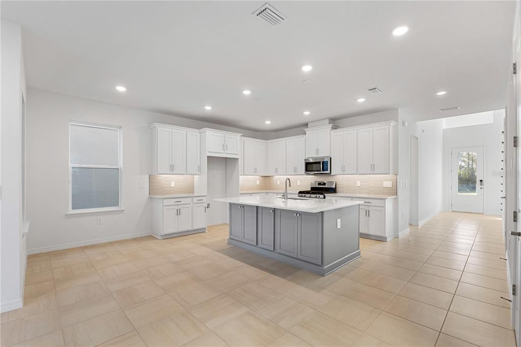 For Sale: $629,000 (4 beds, 3 baths, 2332 Square Feet)
