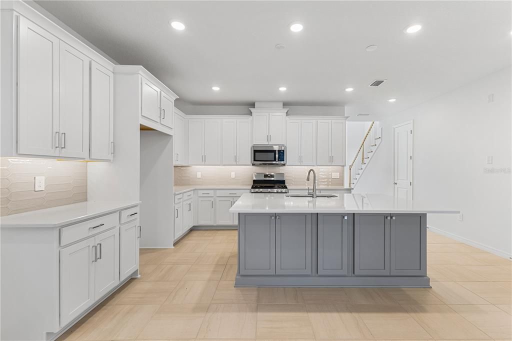 For Sale: $629,000 (4 beds, 3 baths, 2332 Square Feet)