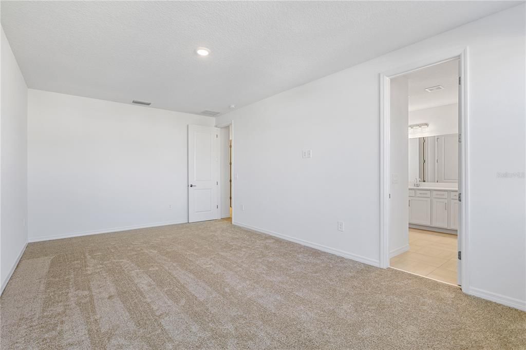 For Sale: $629,000 (4 beds, 3 baths, 2332 Square Feet)