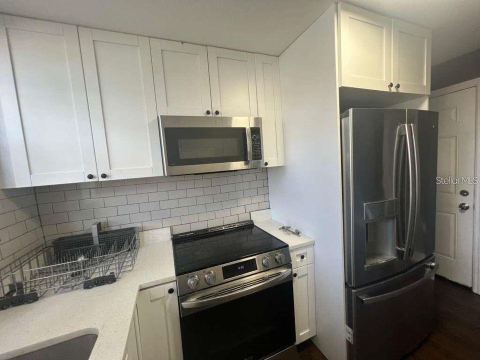 For Rent: $1,795 (2 beds, 1 baths, 794 Square Feet)