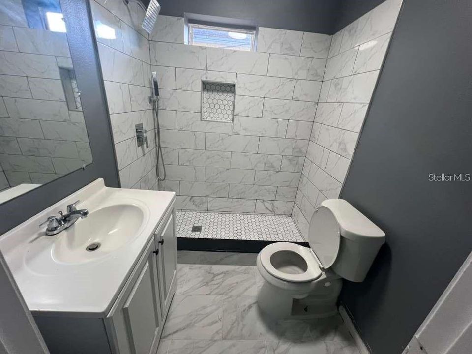 For Rent: $1,795 (2 beds, 1 baths, 794 Square Feet)