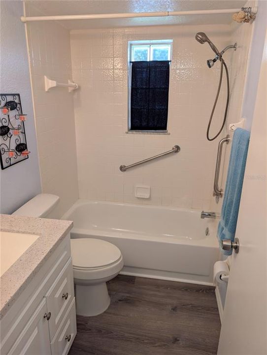 For Sale: $135,000 (2 beds, 2 baths, 848 Square Feet)
