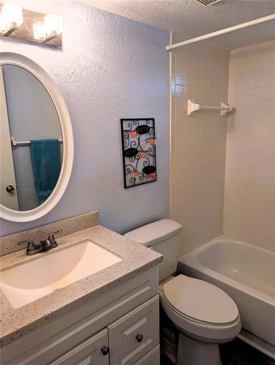 For Sale: $135,000 (2 beds, 2 baths, 848 Square Feet)