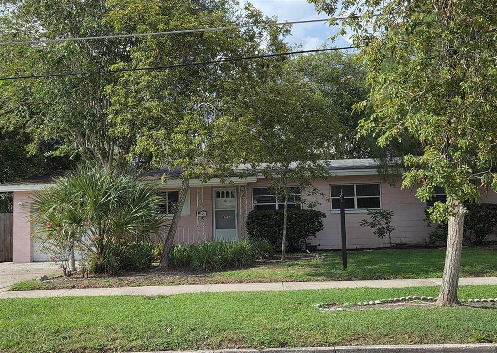 For Sale: $379,900 (3 beds, 2 baths, 1730 Square Feet)