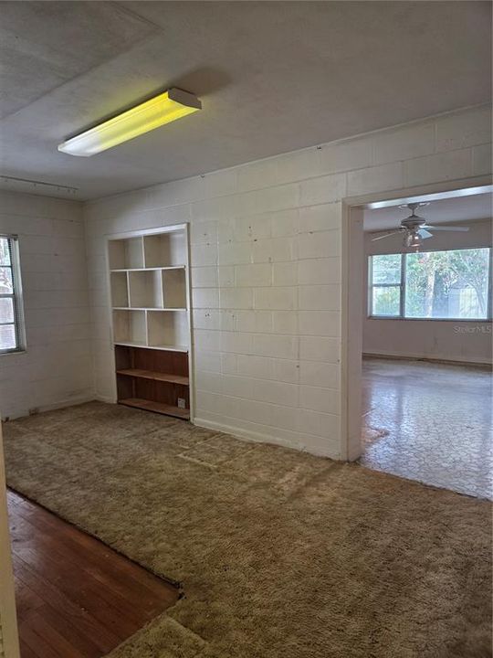 For Sale: $379,900 (3 beds, 2 baths, 1730 Square Feet)