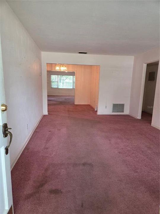 For Sale: $379,900 (3 beds, 2 baths, 1730 Square Feet)