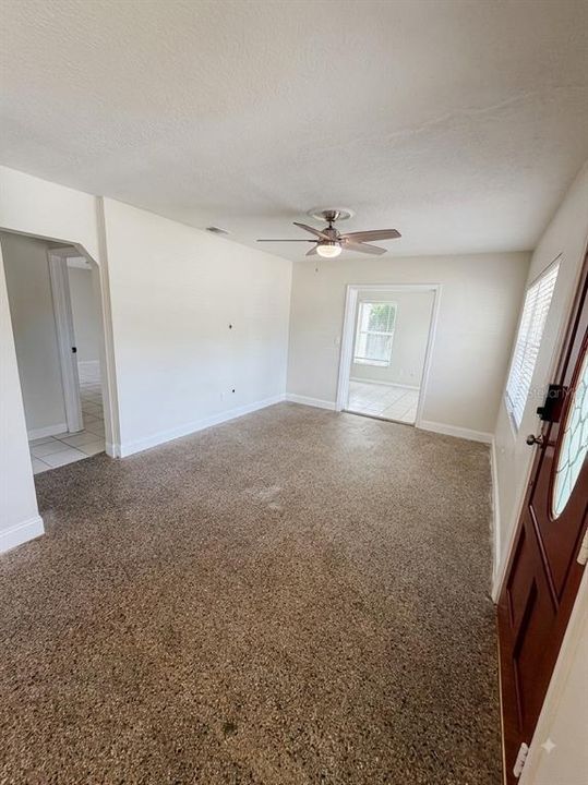 For Rent: $2,650 (3 beds, 2 baths, 1388 Square Feet)