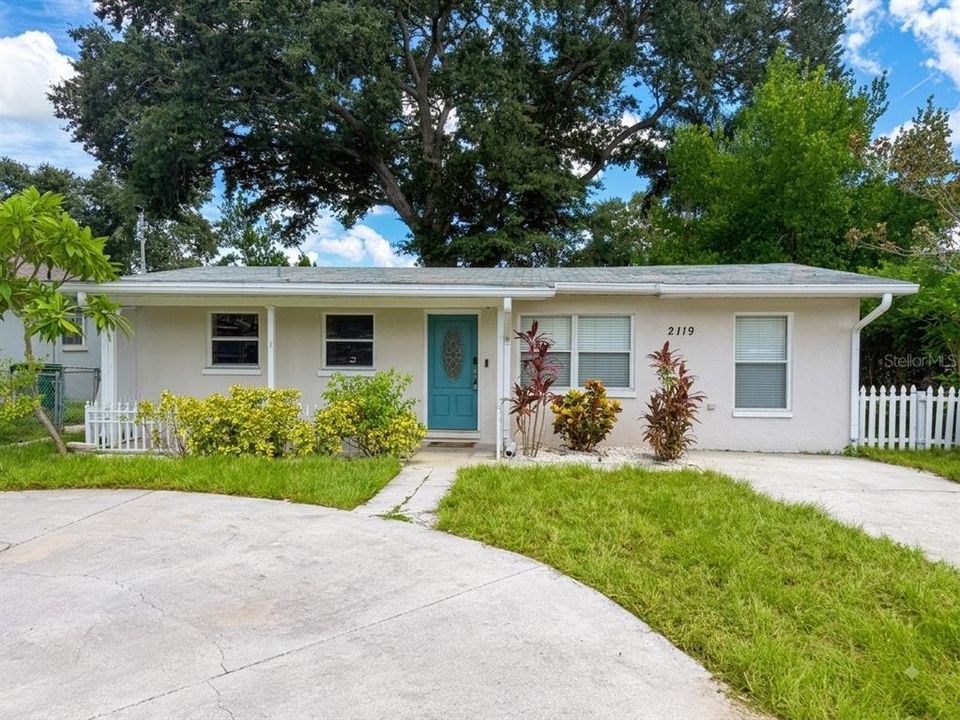 For Rent: $2,650 (3 beds, 2 baths, 1388 Square Feet)
