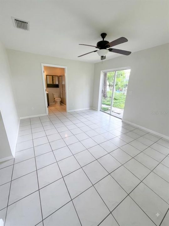 For Rent: $2,650 (3 beds, 2 baths, 1388 Square Feet)