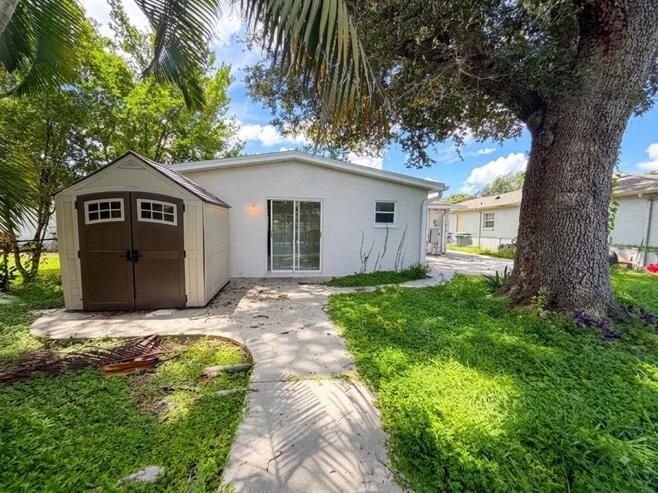 For Rent: $2,650 (3 beds, 2 baths, 1388 Square Feet)